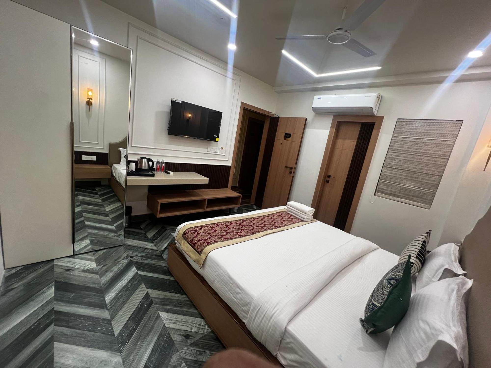 Отель Anaya Retreat Варанаси Экстерьер фото